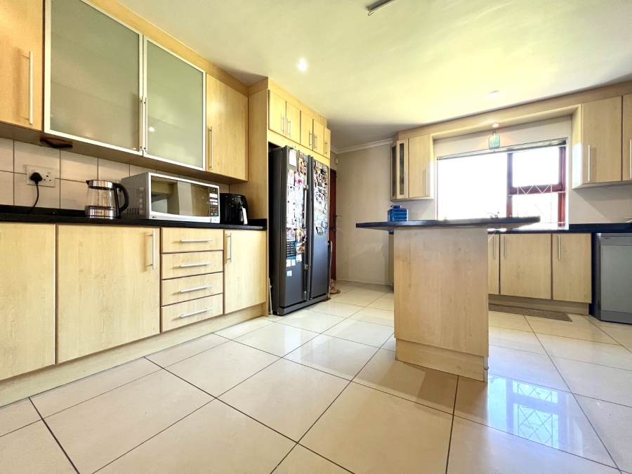 4 Bedroom Property for Sale in Sunridge Park Eastern Cape